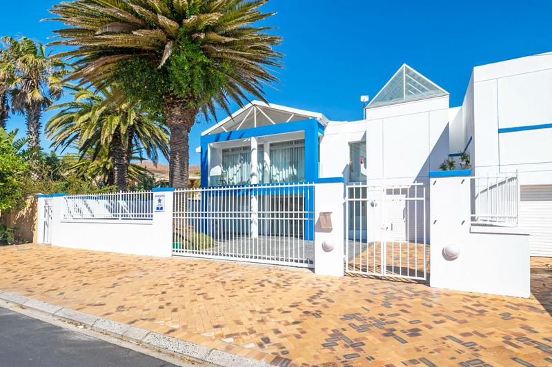 To Let 10 Bedroom Property for Rent in Sunset Beach Western Cape